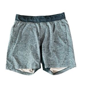 Lululemon T.H.E. Linerless Green Shorts Size Large